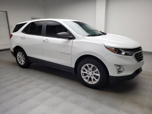 Used 2021 Chevrolet Equinox LS w/ LS Convenience Package FWD image 11