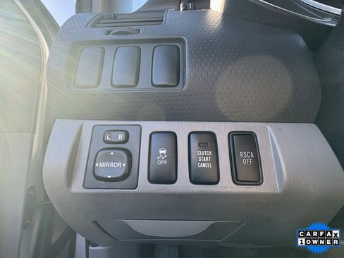 Used 2010 Toyota Tacoma 4x4 Access Cab image 16