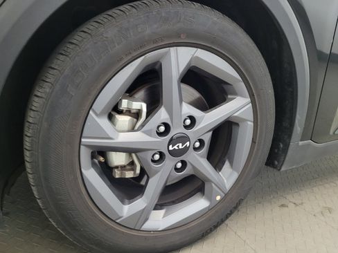 Used 2025 Kia K4 FWD image 31