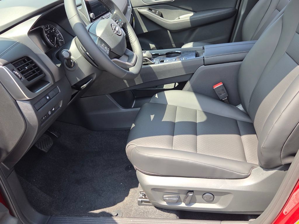 New 2026 Nissan Rogue Dark Armor FWD image 18