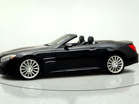 Used 2017 Mercedes-Benz SL 550 image 8