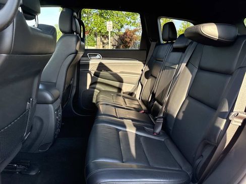 Used 2020 Jeep Grand Cherokee Limited w/ Luxury Group II AWD/4WD image 11