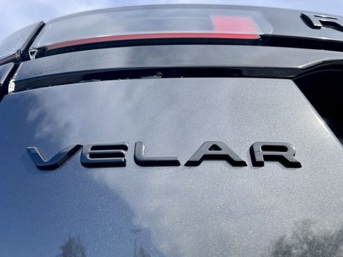 New 2026 Land Rover Range Rover Velar Dynamic SE image 34