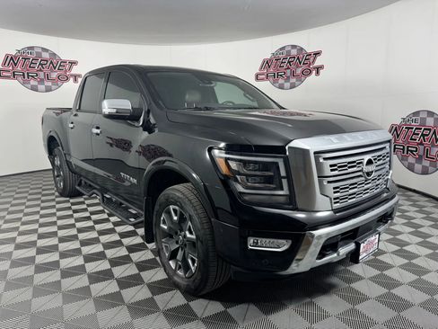 Used 2023 Nissan Titan Platinum Reserve w/ Moonroof Package image 9