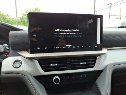 New 2026 Ford Explorer Active AWD/4WD image 19
