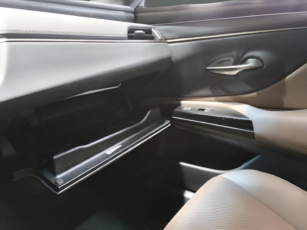 Used 2023 Lexus ES 350 w/ Premium Package FWD image 32
