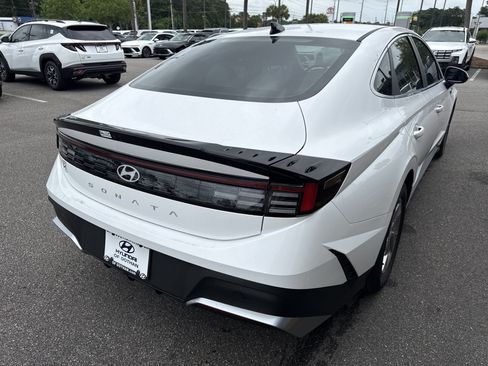 New 2026 Hyundai Sonata SE FWD image 4
