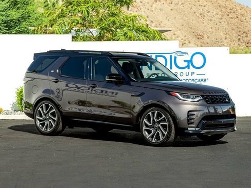 Certified 2025 Land Rover Discovery Dynamic SE AWD/4WD image 4