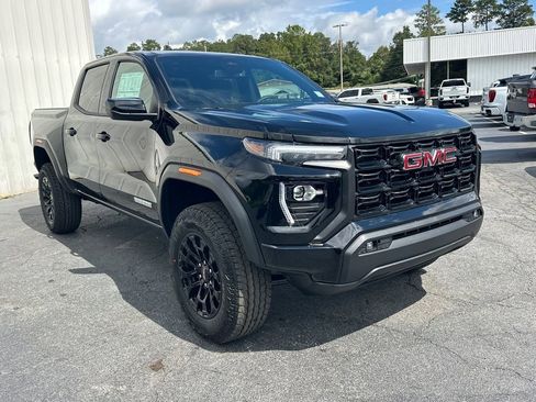 New 2026 GMC Canyon Elevation w/ Convenience Package RWD image 4