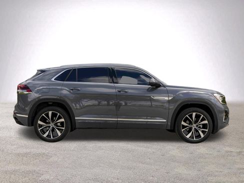 Used 2025 Volkswagen Atlas Cross Sport SEL Premium R-Line image 10