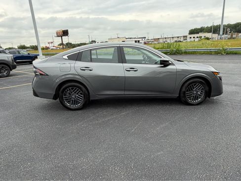 Used 2026 Nissan Sentra SV w/ Floor Mat Package FWD image 11