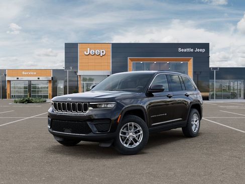 New 2026 Jeep Grand Cherokee Laredo X AWD/4WD image 1