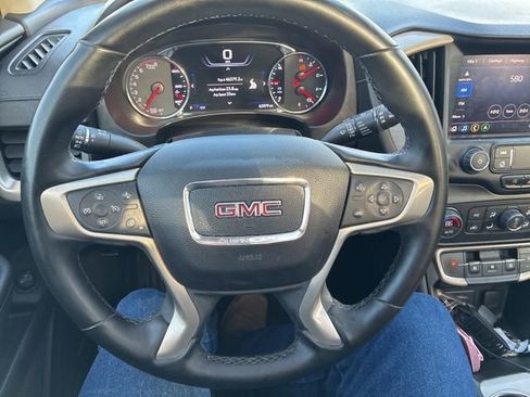 Used 2023 GMC Terrain Denali w/ Denali Premium Package image 15