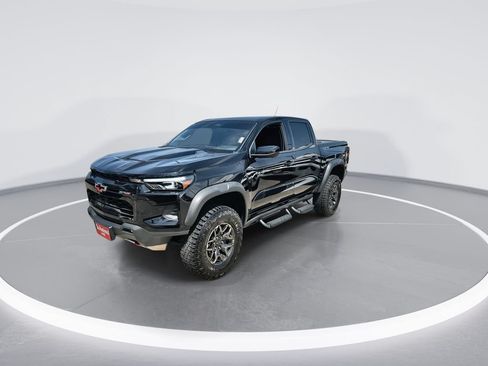 Certified 2024 Chevrolet Colorado ZR2 w/ ZR2 Convenience Package III AWD/4WD image 4