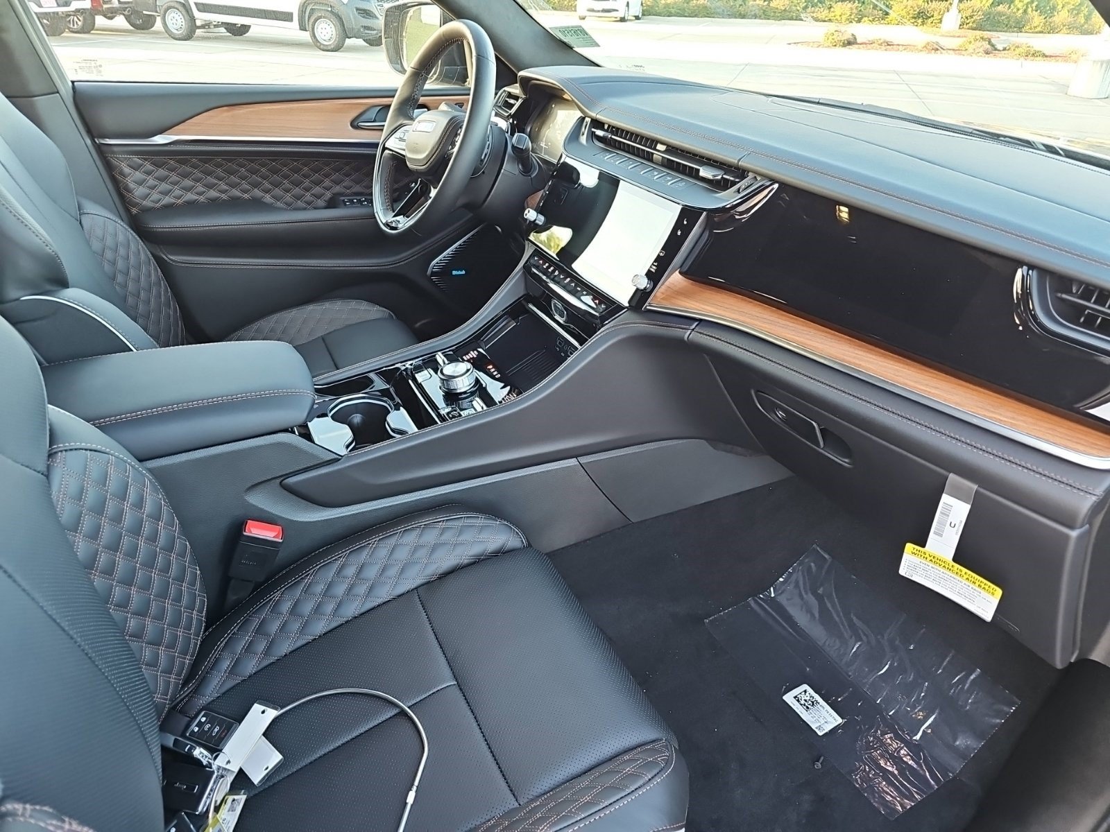 New 2027 Jeep Grand Cherokee Summit AWD/4WD image 10