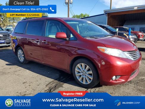 Used 2015 Toyota Sienna XLE w/ XLE Navigation Package AWD/4WD image 5