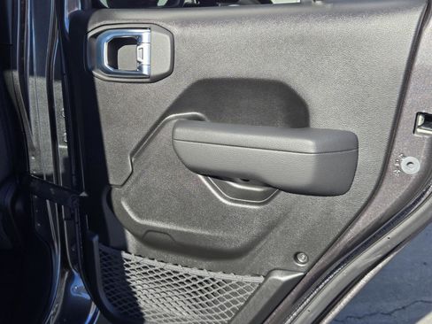 New 2026 Jeep Gladiator Sport image 31