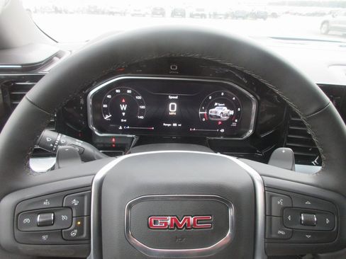 New 2026 GMC Sierra 1500 SLT w/ SLT Convenience Package image 16