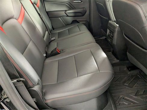 Used 2023 Chevrolet Colorado Z71 w/ Z71 Convenience Package 2 image 31