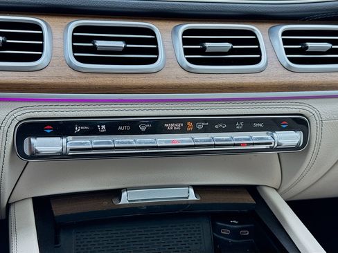 Used 2024 Mercedes-Benz GLE 350 4MATIC image 12