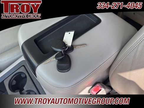 Used 2013 Chevrolet Suburban LT w/ Luxury Package image 32