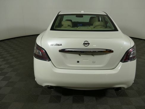 Used 2014 Nissan Maxima 3.5 SV w/ Technology Package FWD image 6