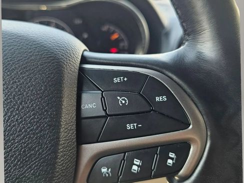 Used 2021 Jeep Grand Cherokee High Altitude AWD/4WD image 15