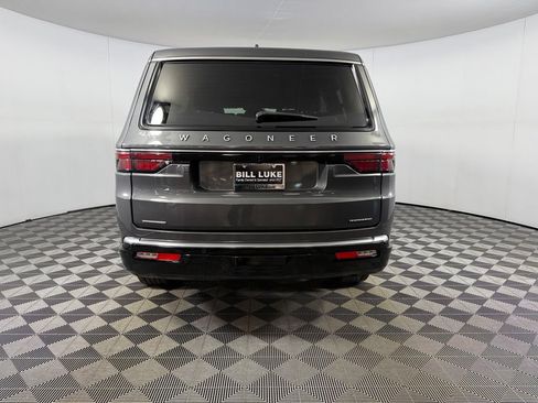 Used 2023 Jeep Wagoneer Series III w/ Preferred Equipment Group AWD/4WD image 9