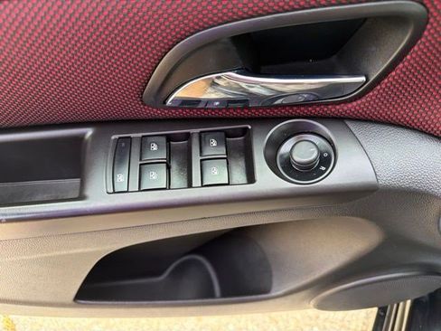 Used 2014 Chevrolet Cruze LT FWD image 12