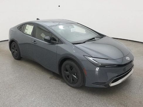 New 2026 Toyota Prius Plug-In Hybrid FWD image 39
