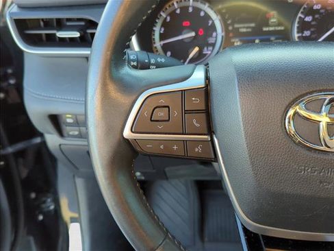 Certified 2022 Toyota Highlander XSE image 14