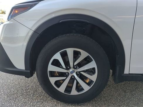 Used 2021 Subaru Outback Premium image 32
