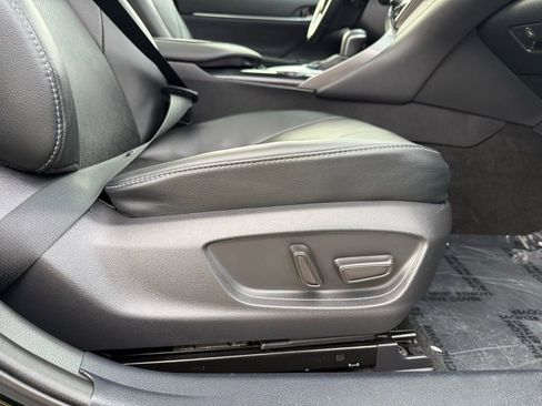 Used 2020 Toyota Camry XSE image 41