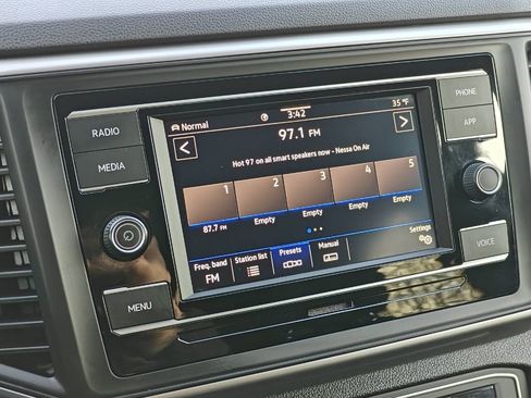 Used 2020 Volkswagen Atlas Cross Sport S image 24