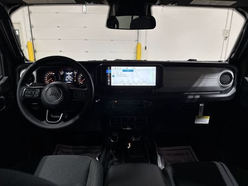 New 2026 Jeep Gladiator Sport image 10