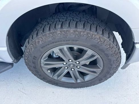 Used 2022 Ford F150 XLT w/ Equipment Group 302A High AWD/4WD image 9