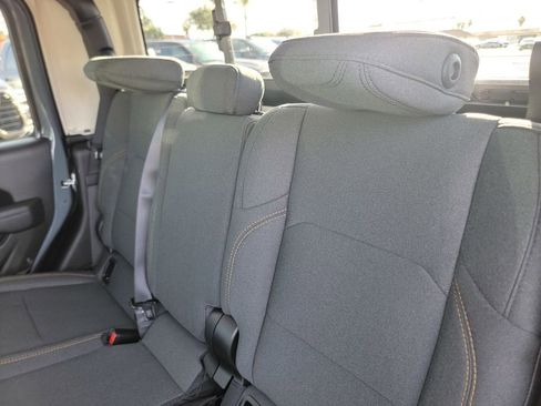 New 2026 Jeep Gladiator Sport image 9