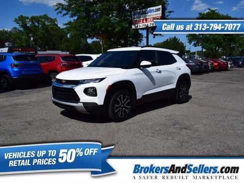 Used 2023 Chevrolet TrailBlazer ACTIV FWD image 1