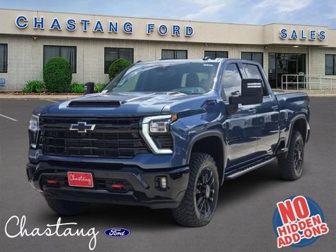 Used 2025 Chevrolet Silverado 2500 LTZ w/ Trail Boss Package AWD/4WD image 1
