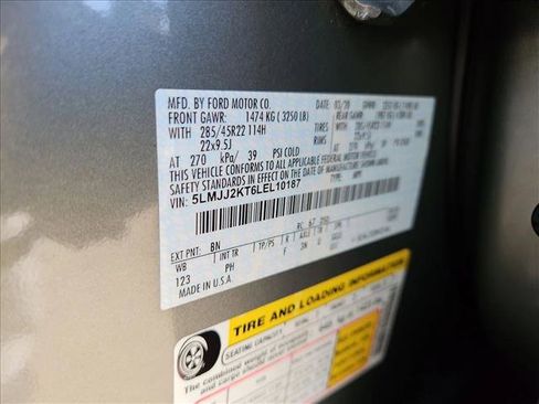 Used 2020 Lincoln Navigator Reserve w/ Luxury Package image 26