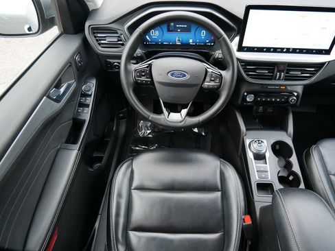 Certified 2024 Ford Escape Platinum AWD/4WD image 12