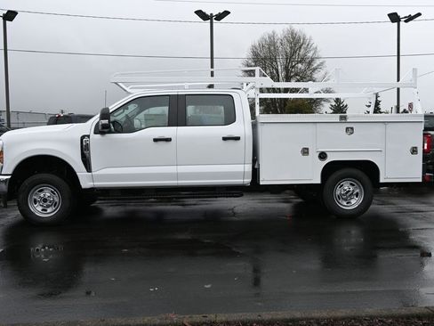 New 2026 Ford F350 XL w/ XL Chrome Package image 5