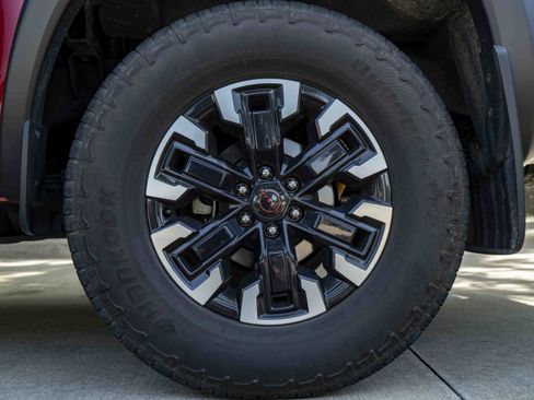 Used 2023 Nissan Frontier PRO-4X w/ Pro Convenience Package AWD/4WD image 15
