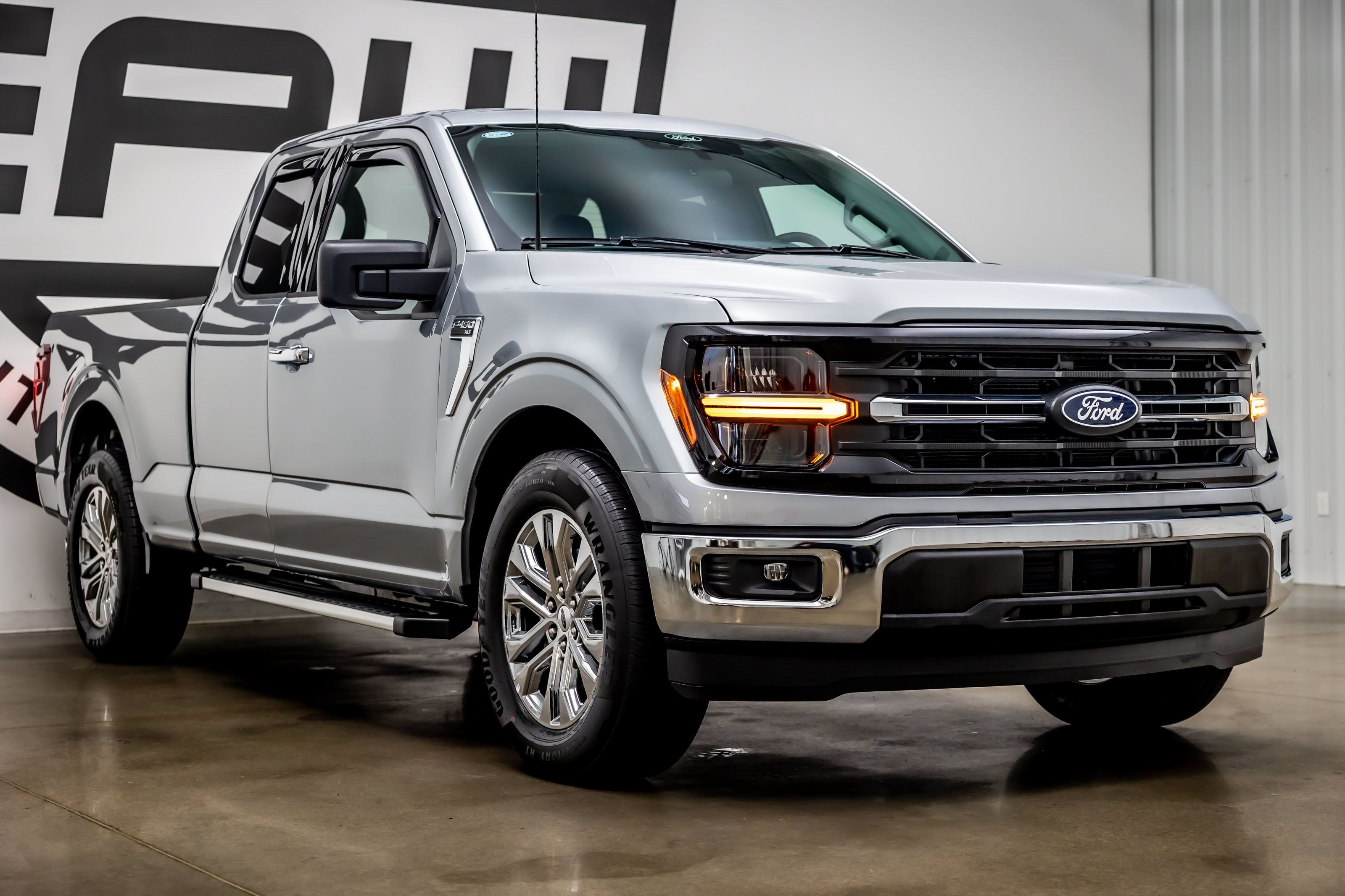 Used 2026 Ford F150 XLT w/ XLT Chrome Appearance Package RWD image 27