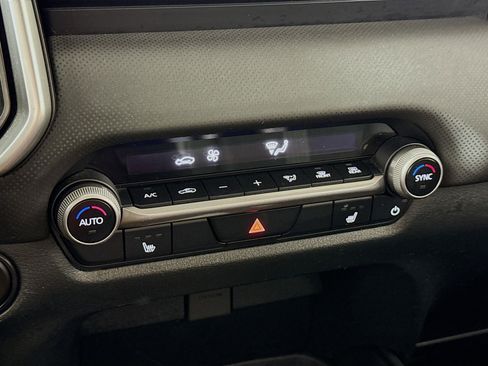 Used 2024 MAZDA CX-50 AWD 2.5 S w/ Preferred Package image 17