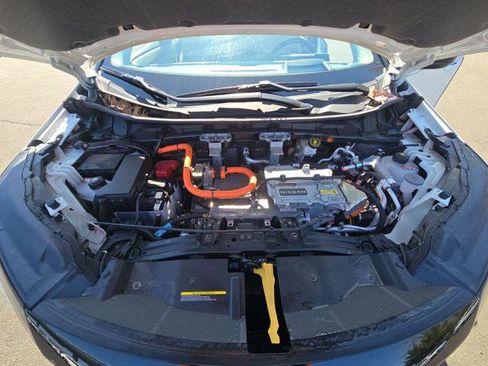 Used 2023 Nissan Ariya AWD image 10