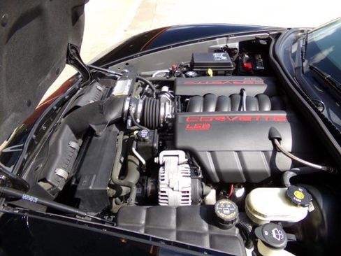 Used 2006 Chevrolet Corvette Convertible w/ Preferred Equipment Group RWD image 13