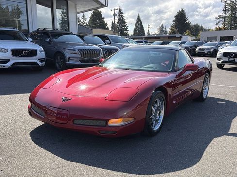 Used 1999 Chevrolet Corvette Coupe w/ Roof Pkg RWD image 1