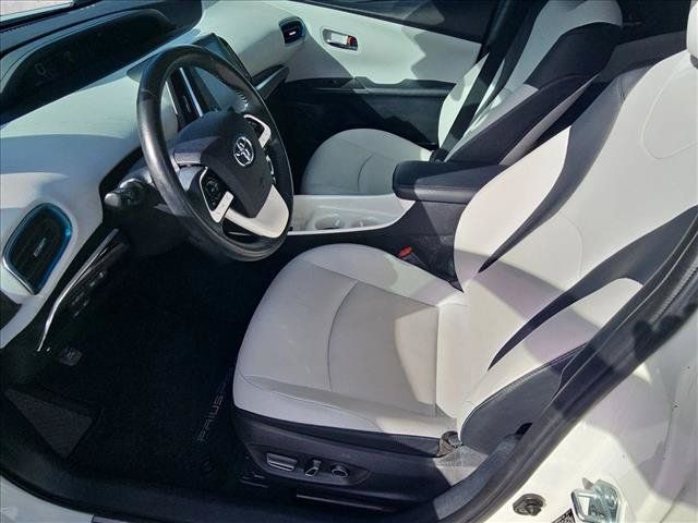 Used 2017 Toyota Prius Prime Advanced w/ Carpet Mat Package FWD image 17