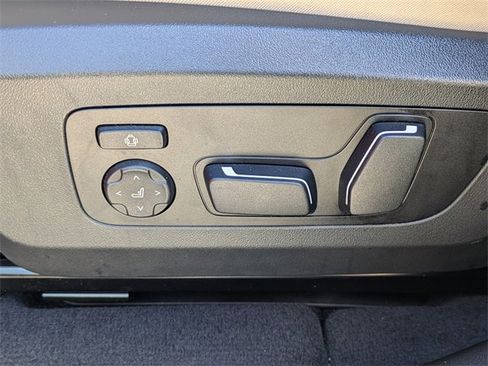 Used 2025 BMW X3 xDrive30i w/ M Sport Package image 17